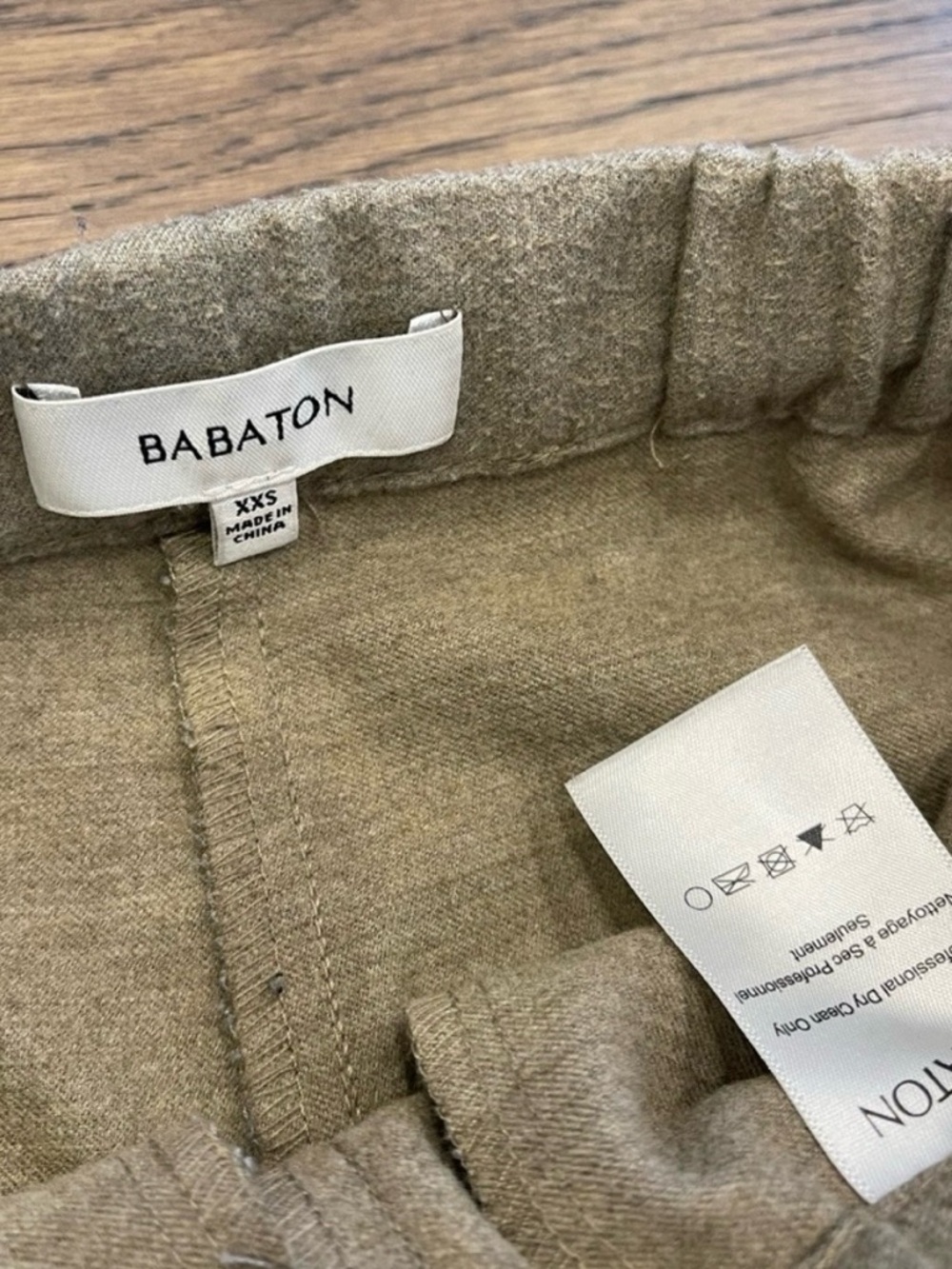 Babaton Beige-Tan Cropped Tapered Pants - Picture 2 of 3